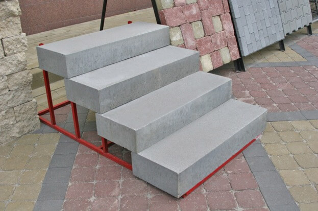 як залити бетонні сходинки
